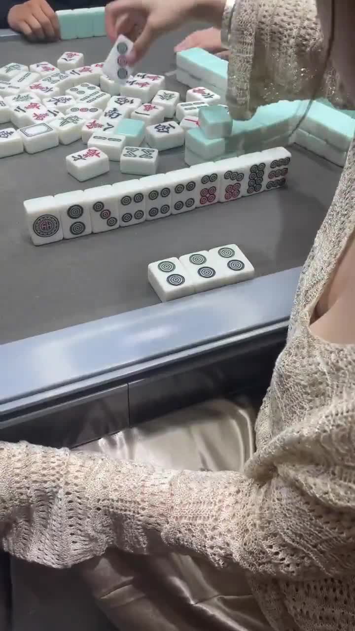 麻将🀄️全是筒子清一色