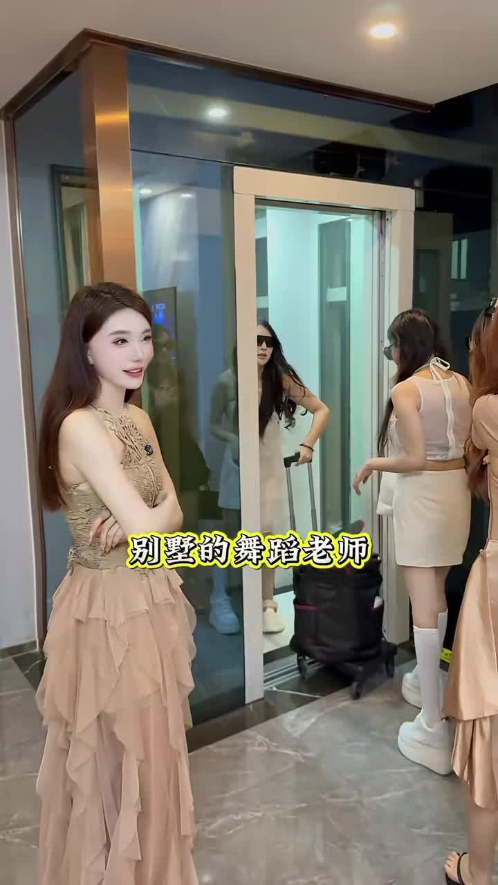 哎😑大陆继续性压抑!老师被干