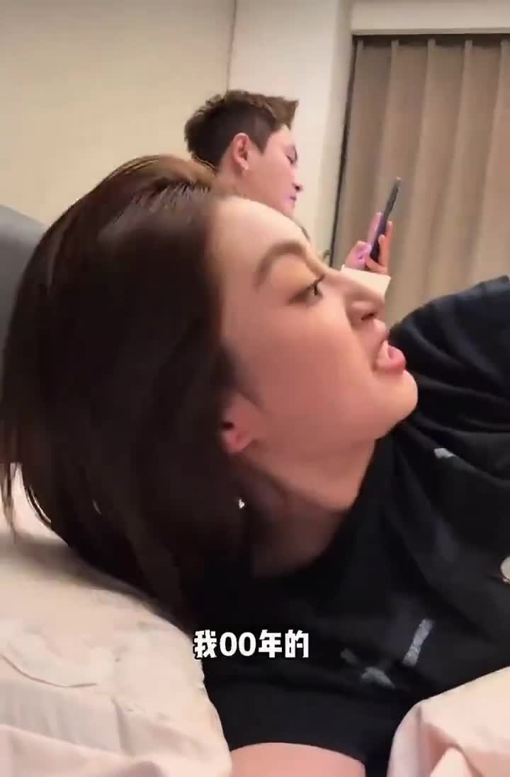 老麻雀天天谈修身养性🤣……
