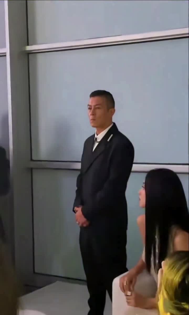 冠希哥确实很帅气