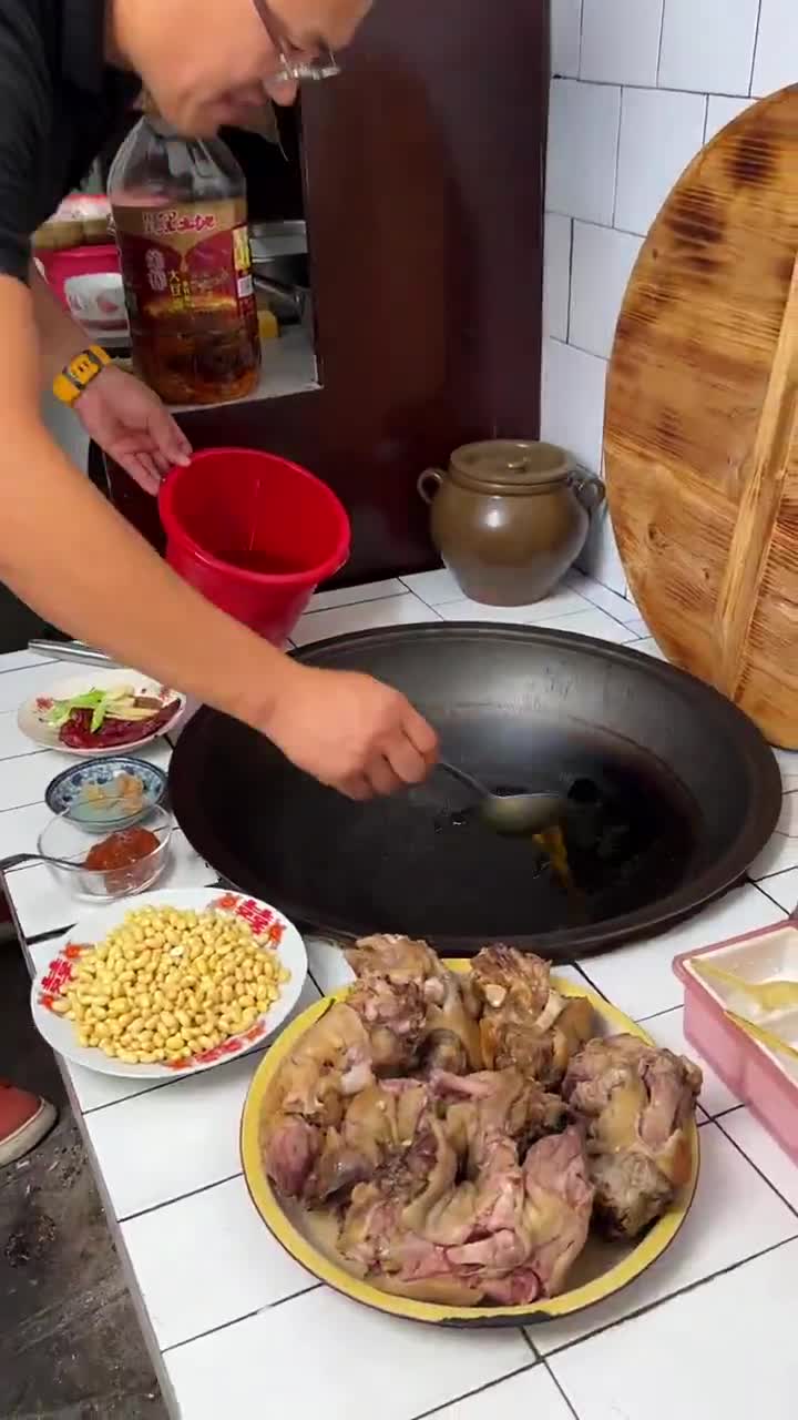 半夜美食,难受😣……