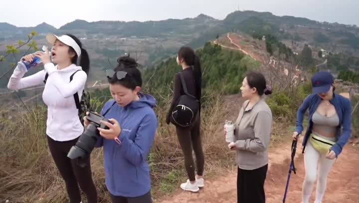 难怪你们都喜欢😘爬山🧗‍♀️……