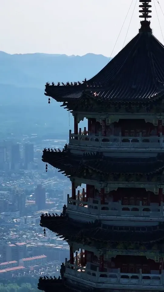 西峡寺山燃灯塔